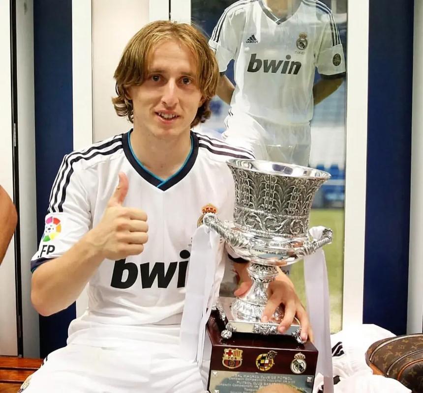 《Outriders》全新战斗演示放出 Steam国区306元