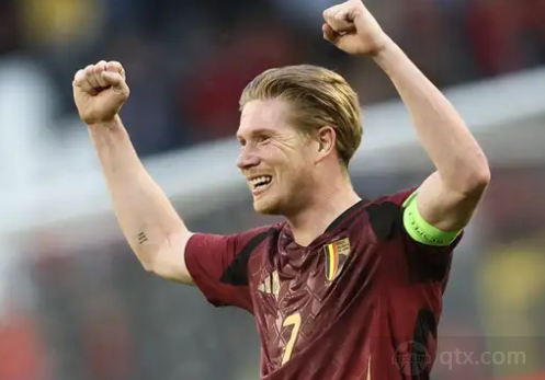 掘金队首节打出13-2攻击波，将分差拉大到两位数