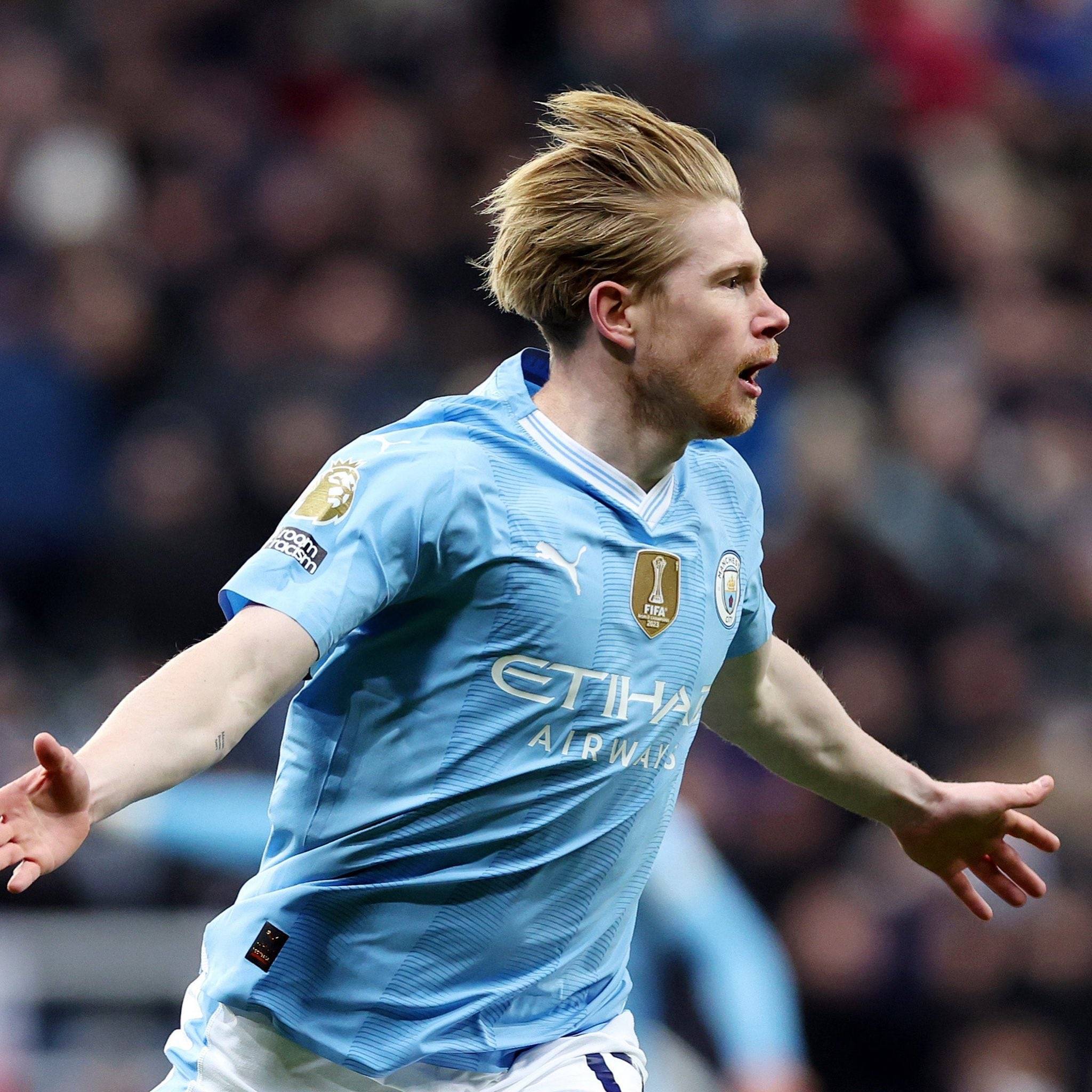 费兰-托雷斯帽子戏法领衔，巴尔吉首球惊艳：巴萨三将书写拉卡图哈尔之夜